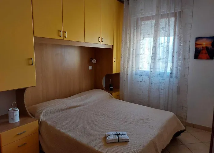 With Terrace And Parking Apartment Rosolina