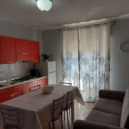 With Terrace And Parking Apartman Rosolina