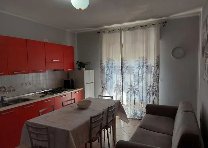 With Terrace And Parking 아파트 로솔리나